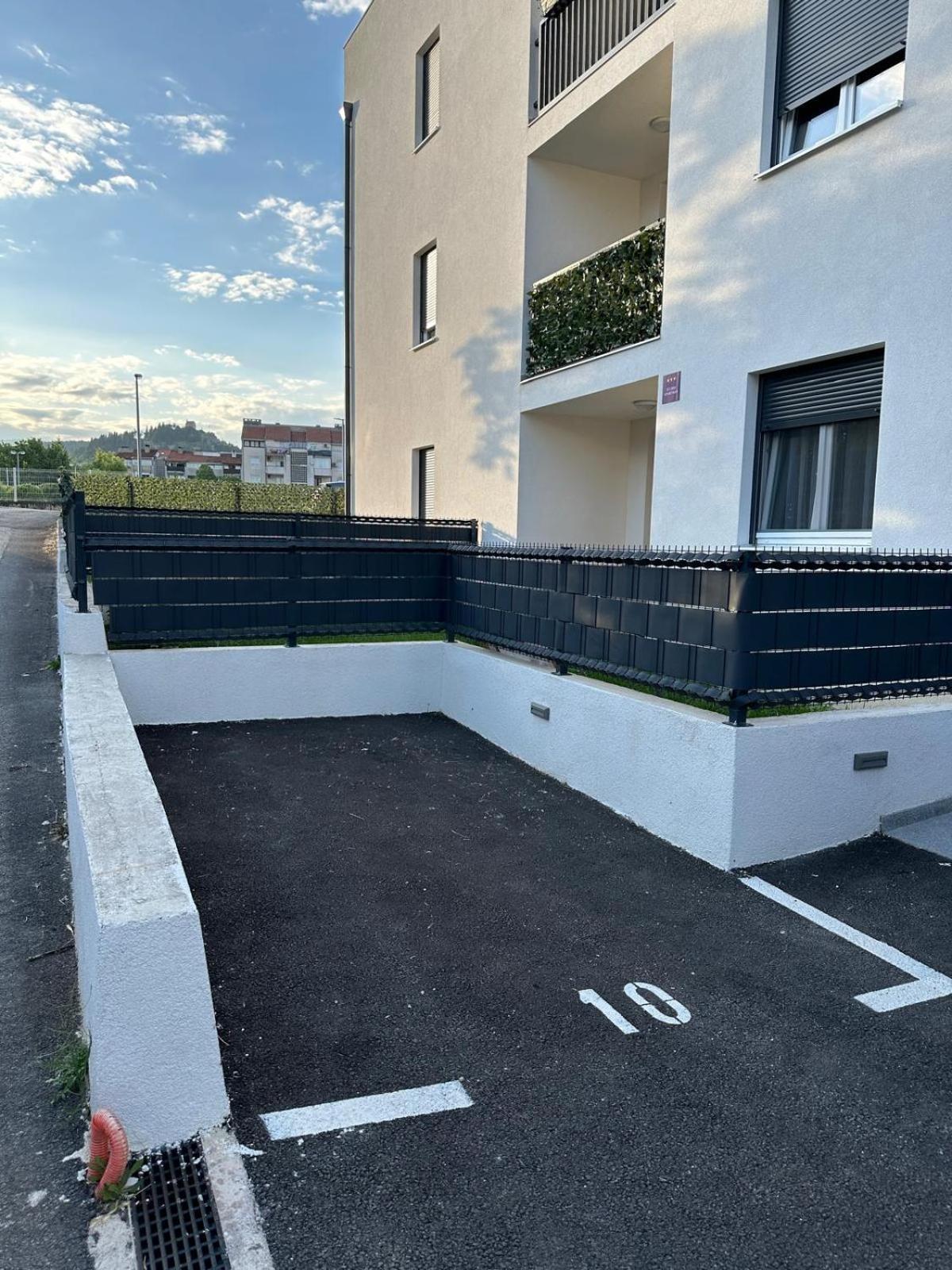 Studio Apartman Apollonia Sinj Exterior photo